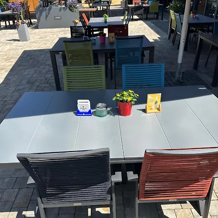 מלון Germania Wissen